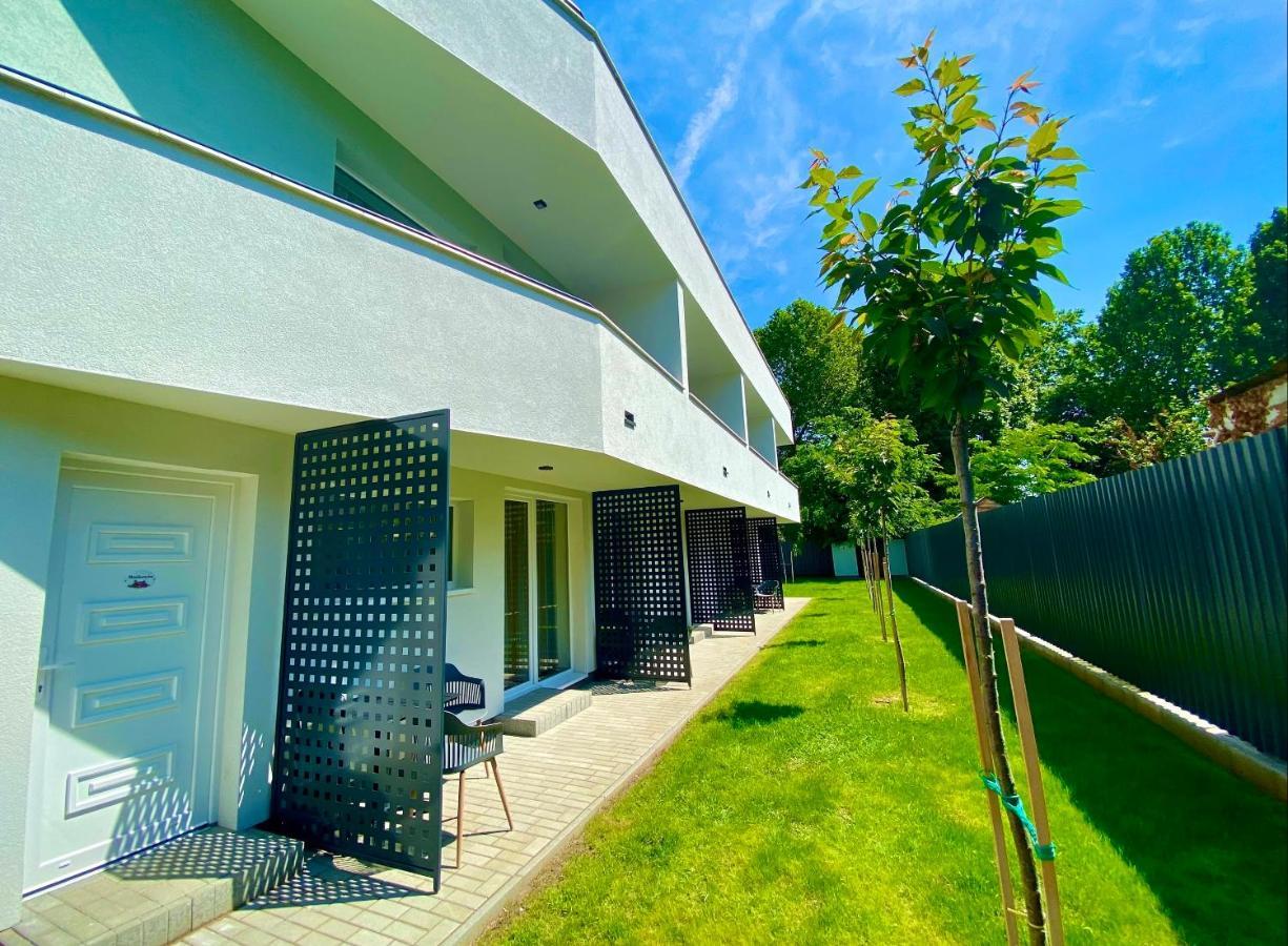 Lilac Apartman Balatonlelle Zewnętrze zdjęcie