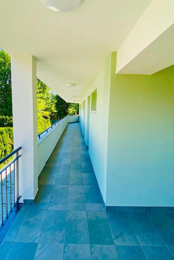 Lilac Apartman Balatonlelle Zewnętrze zdjęcie