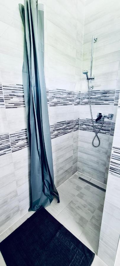 Lilac Apartman Balatonlelle Zewnętrze zdjęcie